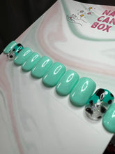 Load image into Gallery viewer, Flash Sale Nails Size Small